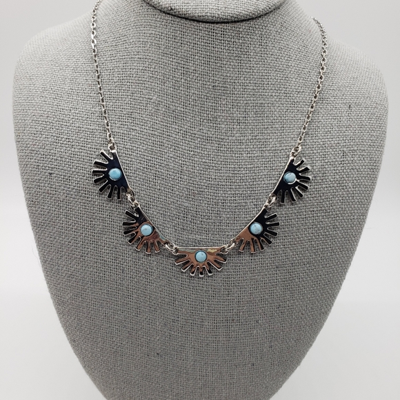 Lia Sophia Super Fan Necklace ❤ - Picture 2 of 7